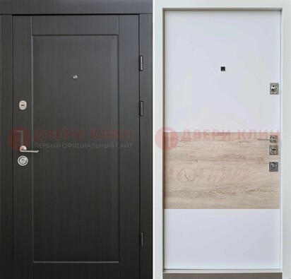 Черная металлическая дверь с белой МДФ внутри ДМ-230 в Ульяновске