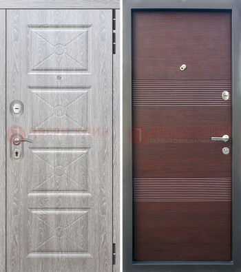 Серая филенчатая входная дверь МДФДМ-252 в Ульяновске