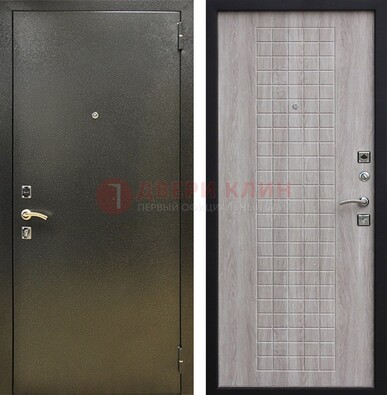 Железная темная дверь с порошковым покрытием и филенчатой МДФ ДП-297 в Ульяновске