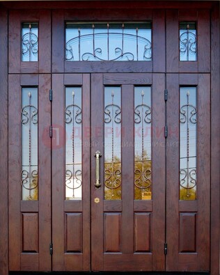 Парадная дверь с прямоугольными стеклянными вставками ДПР-5 для частного дома в Ульяновске