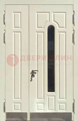 Белая двухстворчатая металлическая дверь со стеклом ДС-71 в Ульяновске