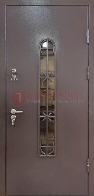 Металлическая дверь Порошок с небольшим стеклом и ковкой ДСК-282 в Ульяновске