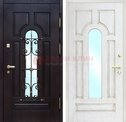 Металлическая дверь со стеклом и ковкой ДСК-55 в частный дом в Ульяновске