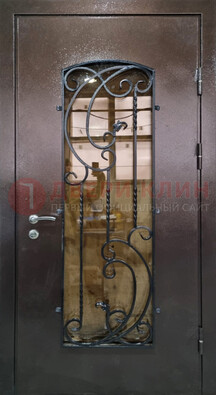 Металлическая дверь со стеклом и ковкой ДСК-95 для магазина в Ульяновске