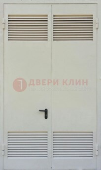Белая металлическая противопожарная дверь с вентиляционной решеткой ДТ-6 в Ульяновске